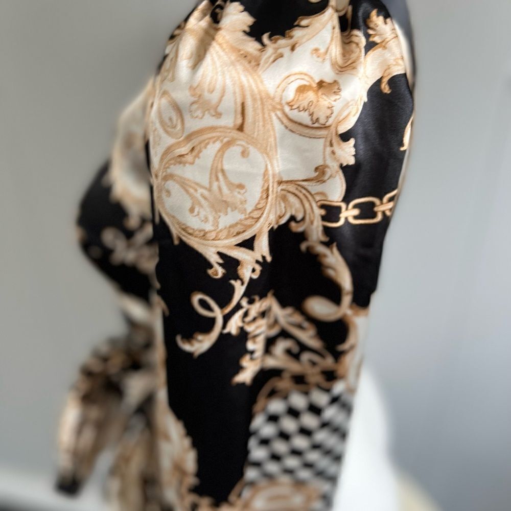 Blouse - Picture 3 of 6